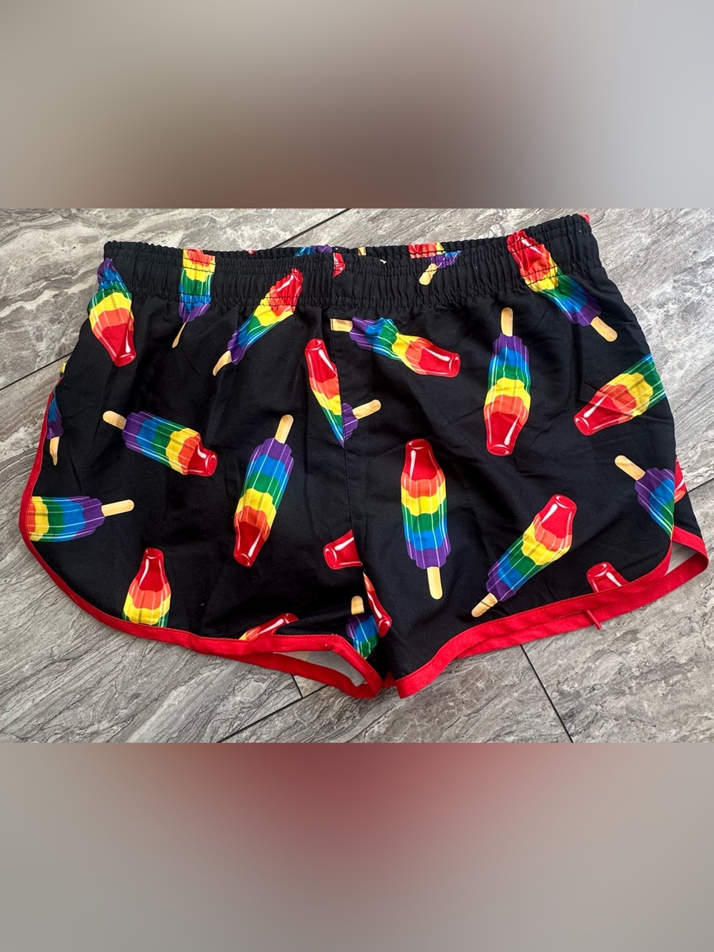 Uzzi Men’s Swim Trunks Size M Black Rainbow Popsicle Print Lined Shorts NWT
